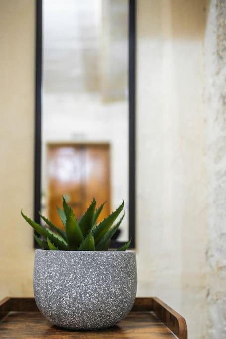 Chic, Stylish & Spacious Flat In * Valletta